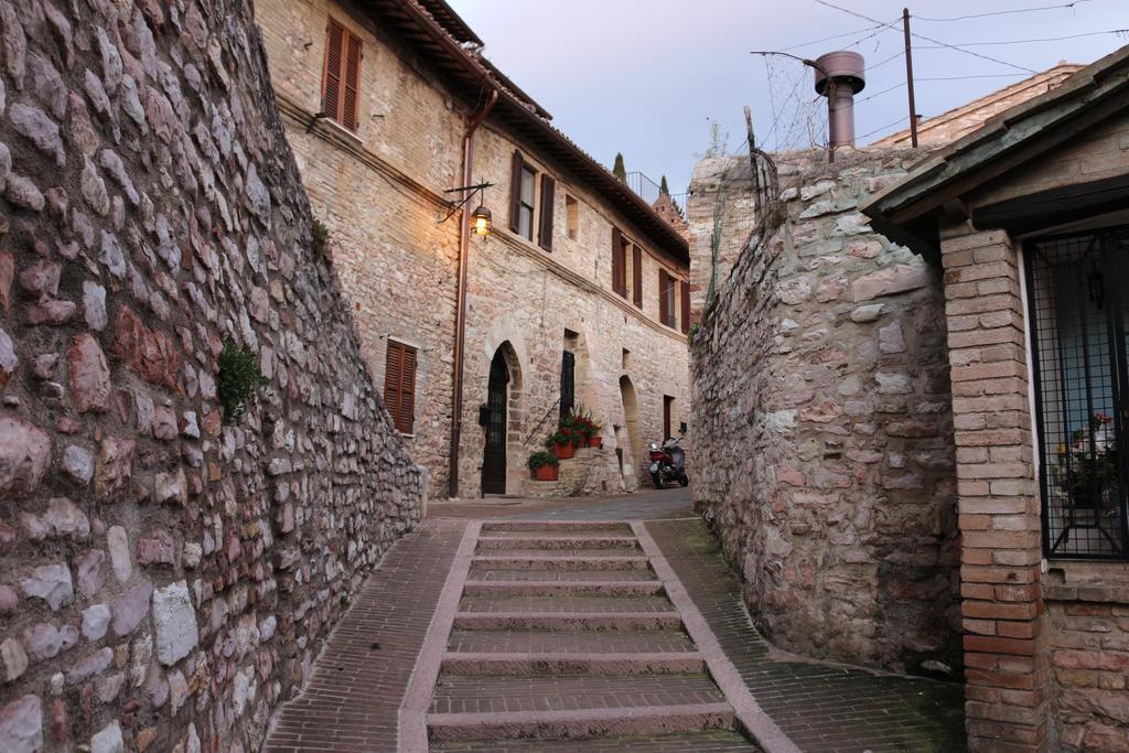 La Casina Colorata Hotel Assisi Exterior photo