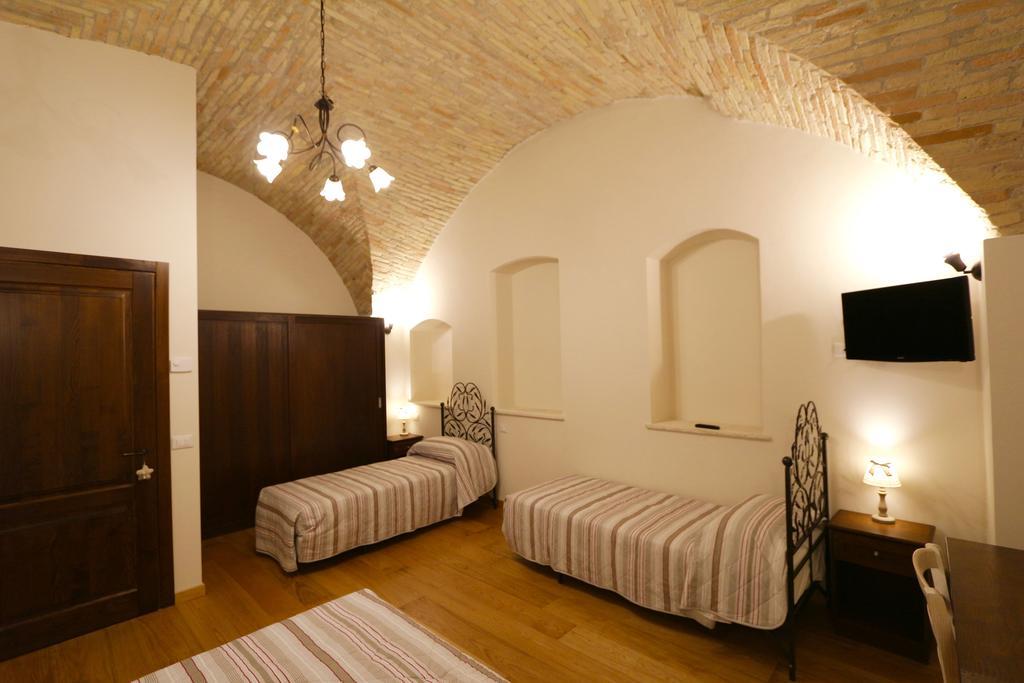 La Casina Colorata Hotel Assisi Room photo